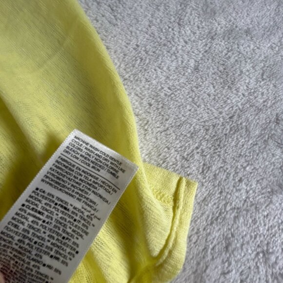 Athleta Womens Breezy Scoop V-Neck Tee Short Sleeve T-Shirt Size 2X Yellow New - Picture 5 of 8